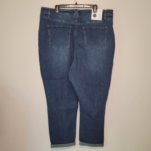 BP High Rise Mom Jean Dark Wash Distressed 18 - Picture 2 of 12